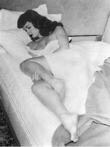 Bettie-Page-0137