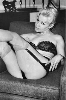 vintage-lingerie-stockings-and-suspenders-a1474