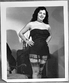 vintage-lingerie-stockings-and-suspenders-a1599