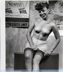 vintage-lingerie-stockings-and-suspenders-a2593